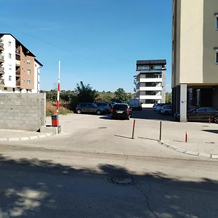 Bella * Mladenovac